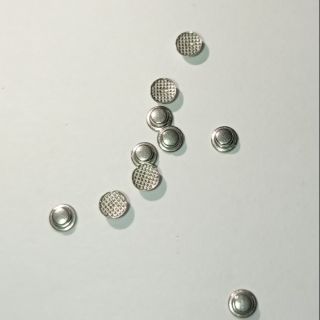 10 cái núm button chỉnh nha niềng răng
