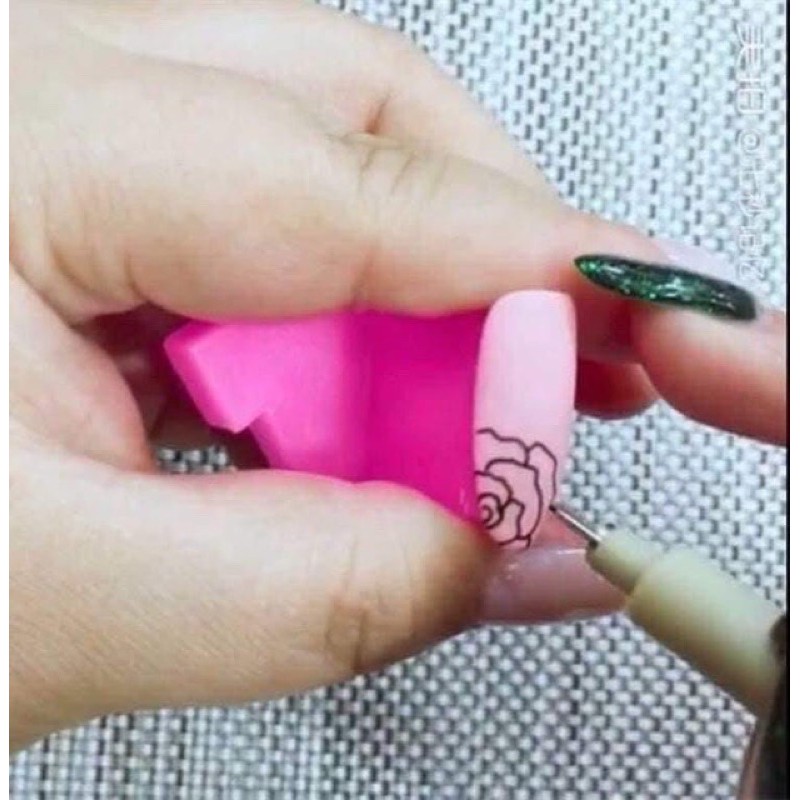 Bút Vẽ Móng