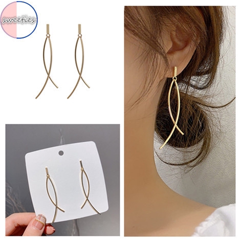 COD Hoa Tai Dáng Dài Phối Tua Rua Phong Cách Hàn Quốc