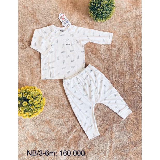 Avaler -   Bộ dài tay cài chéo sợi tre cho bé 3-7kg