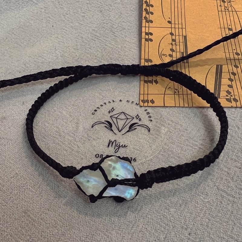 Vòng tay đá thô Moonstone  handmade đan dây macrame