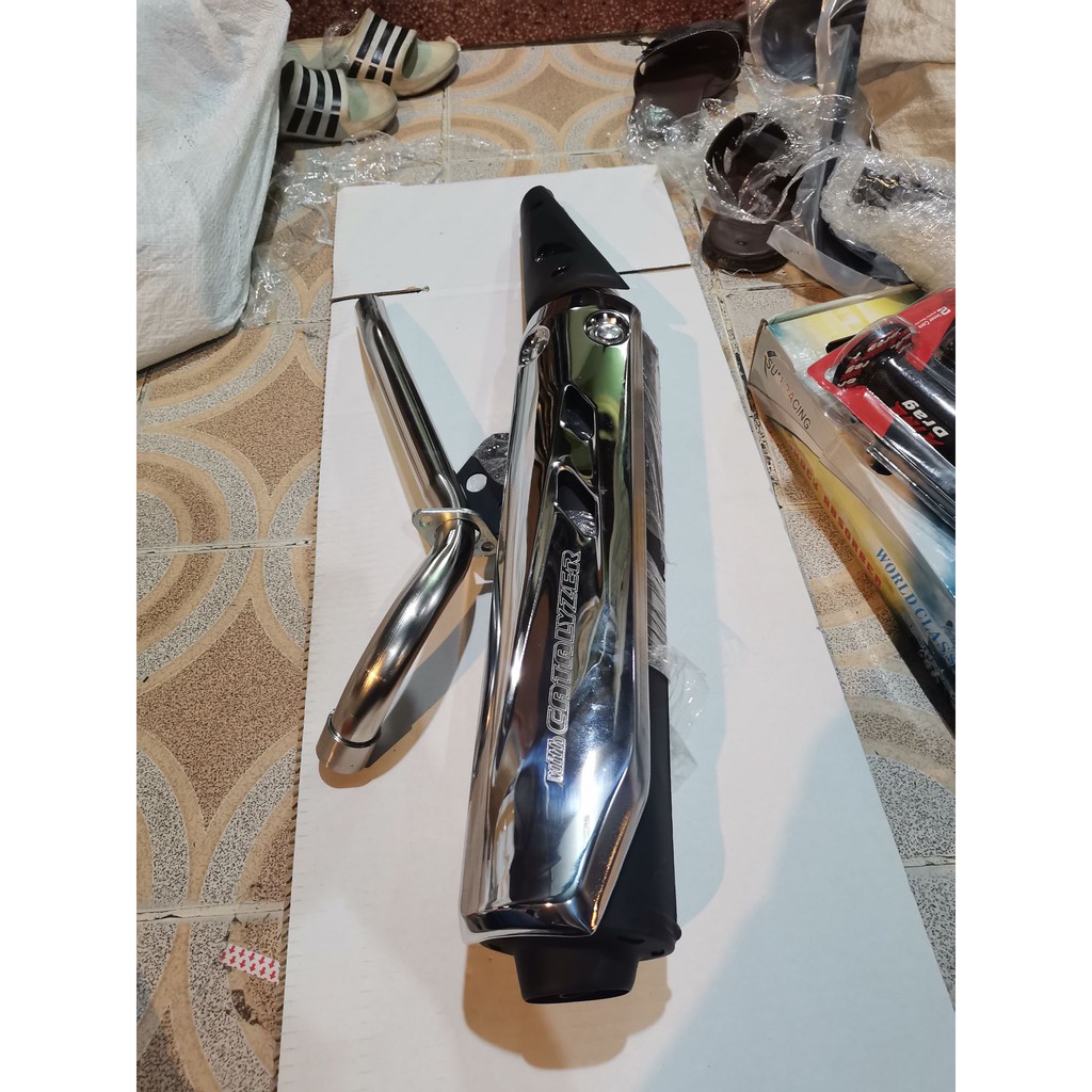 Pô xe máy, pô sirius rc, thiết kế móc sẵn kiểu exciter 2010 che pô, chất liệu inox