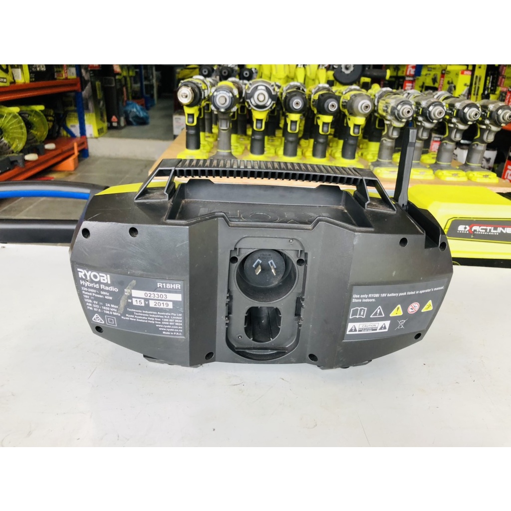 Thân radio bluetooth pin 18v ryobi r18hr-0