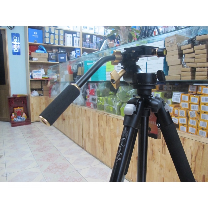 [Mã 155ELSALE giảm 7% đơn 300K] CHÂN MÁY ẢNH TRIPOD BEIKE Q-301V- CÓ TAY QUAY