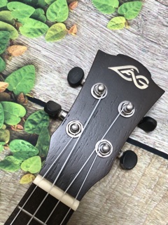 Đàn Ukulele Soprano Mặt Thông - CB2