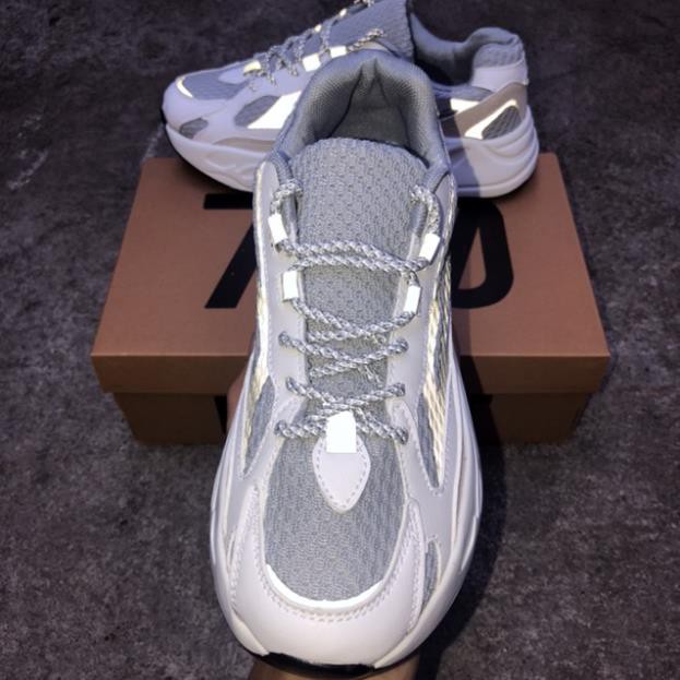 𝐒𝐀𝐋𝐄 salle 9.9 [TẶNG HỘP+LỌ TẨY] GIÀY YEEZY 700 PHẢN QUANG Xịn Nhất : . ! new ⁹ * : :