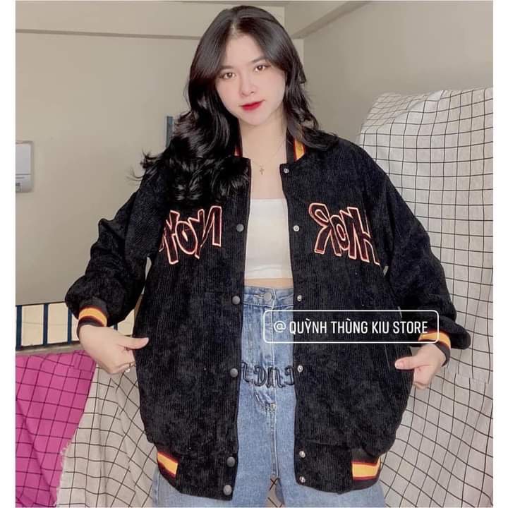 Áo khoác Bomber nhung tăm thêu chữ cam-7C3T