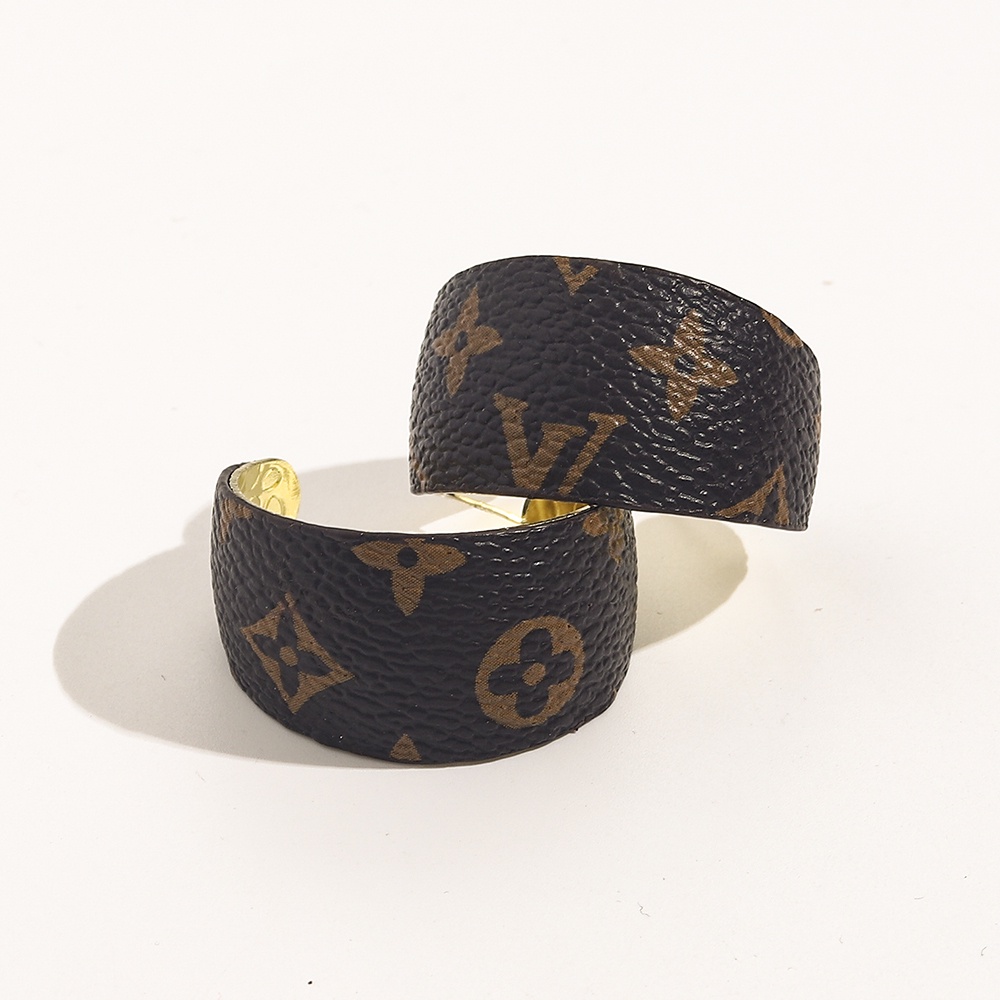 LOUIS VUITTON Bông Tai LV Bằng Thép Titan Thời Trang Cho Nữ