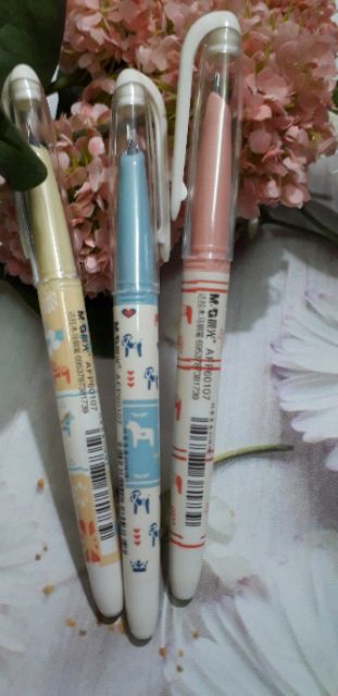 1 Bút máy hình đáng yêu