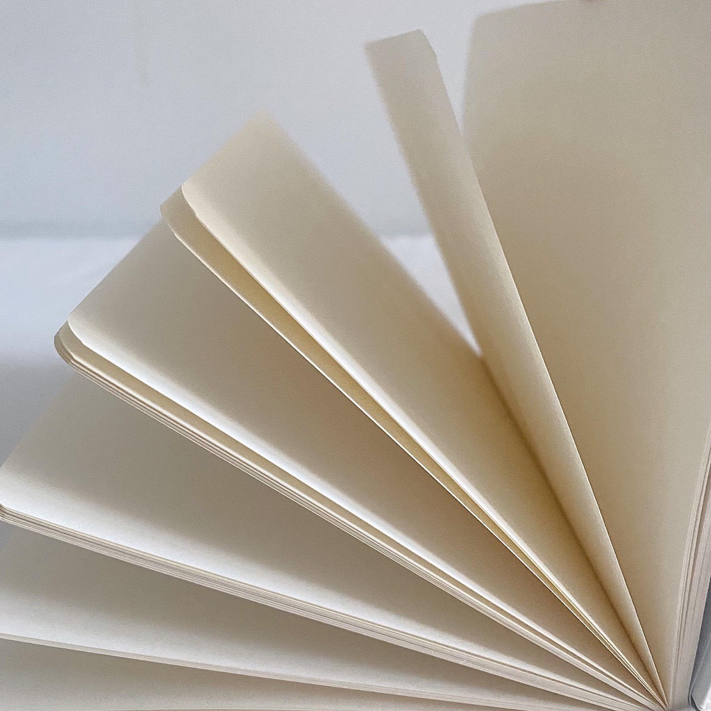 Sổ Tay Bullet Journal Bìa Cứng Mee Notebook giấy trơn 100 gsm A5
