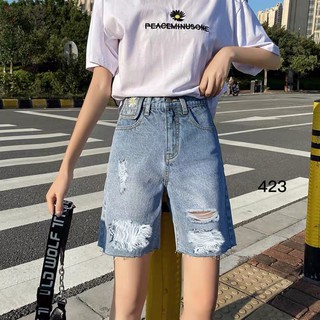 Quần ngố bò màu xanh thêu hoa cúc fullsize