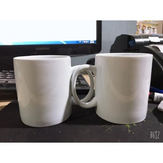 Cốc sứ trắng có quai