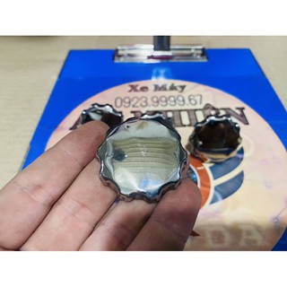Nút vặn cốp inox xe máy 67 68