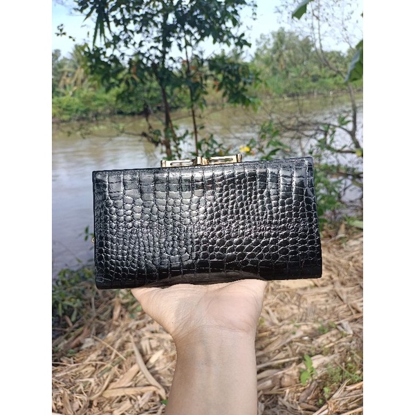 Ví si da thật dập vân sấu