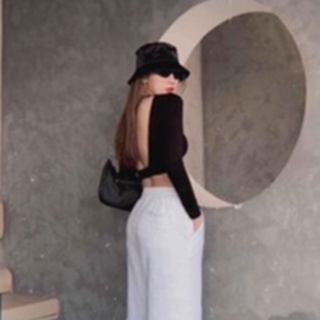 Áo croptop thun gân tay dài hở lưng
