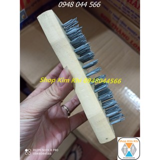 Bàn chải đánh rỉ cán gỗ loại tốt
