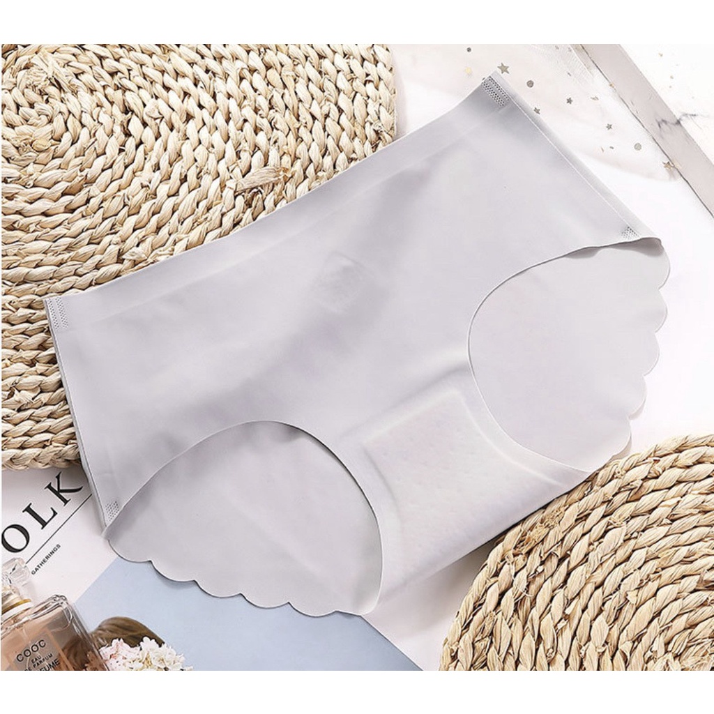 Hộp 3 quần lót nữ đúc su siêu mịn không đường may kháng khuẩn SH3