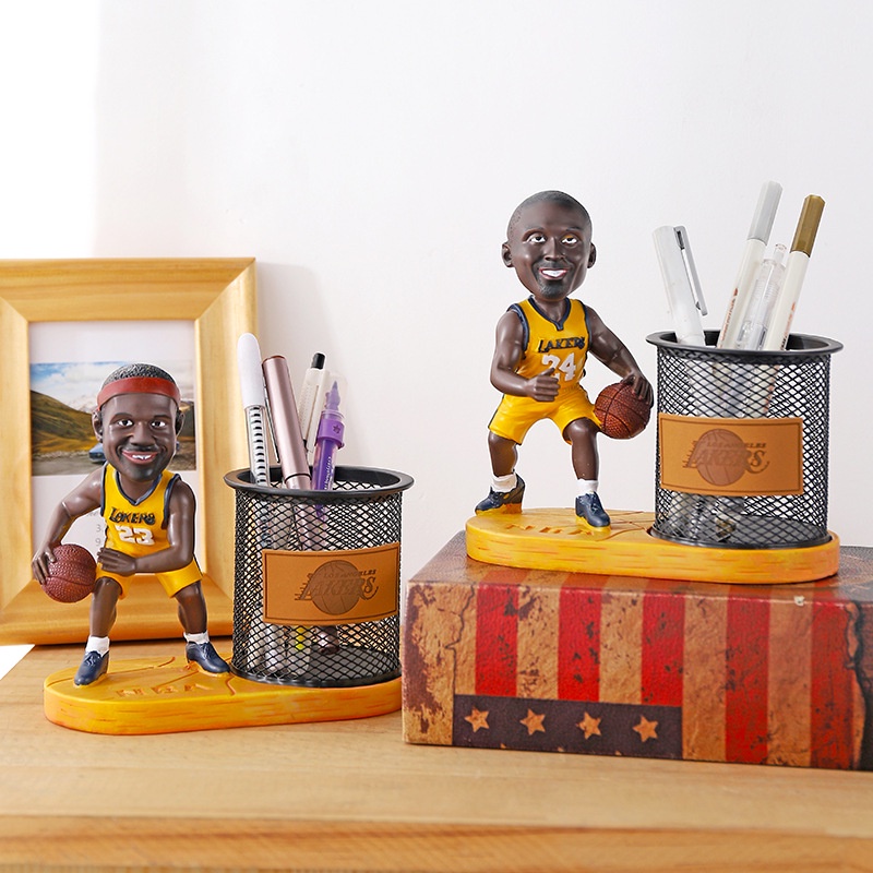 Hộp đựng bút OSSAYI để bàn trang trí cầu thủ Kobe Bryant/ Lebron James/ Messi/ Ronaldo cho học sinh nhân viên văn phòng