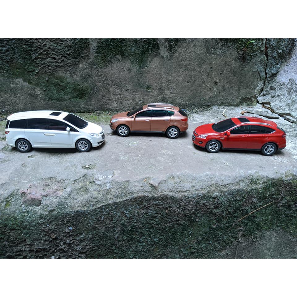 Mô hình xe Luxgen U6, U7, M7 tỉ lệ 1:43