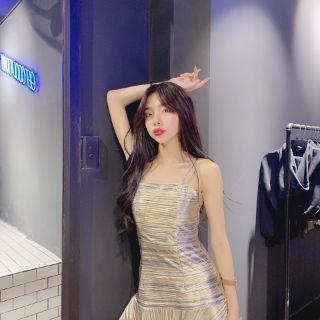Đầm 2 dây chữ A
