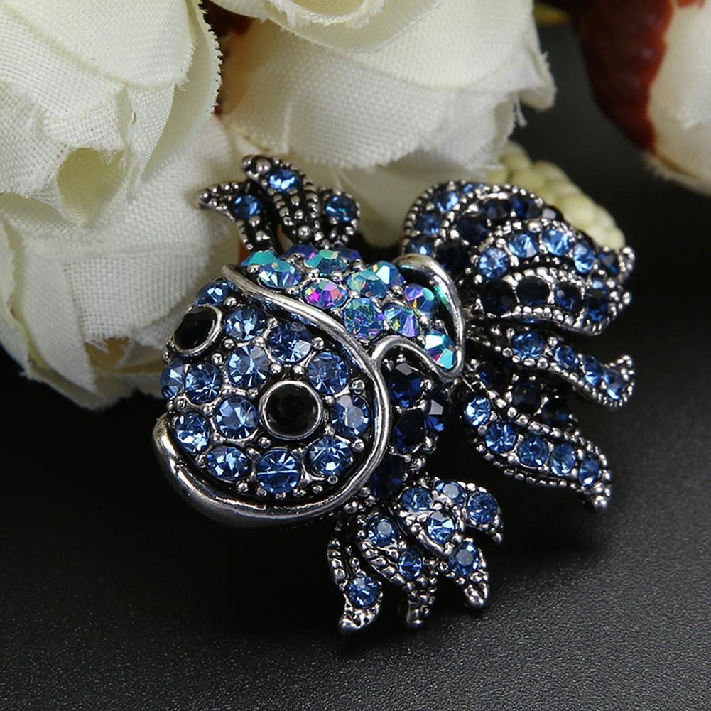 Cài áo hình chú cá đính đá dễ thương dành cho nữ