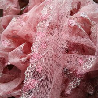 Lưới thêu xinh 10k/3m