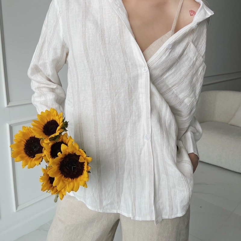 Pass áo linen shirt trắng sọc Rubies Shop