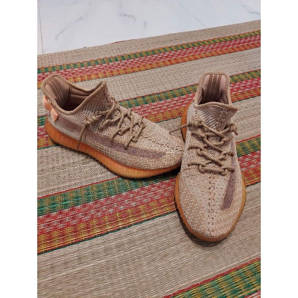 Giày Yeezy 350