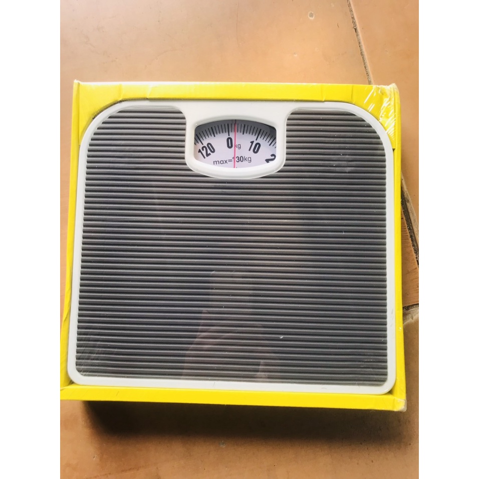 cân sức khỏe cơ học cân tối đa 130kg bề mặt chống trơn trượt