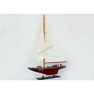Mô hình du thuyền Endeavour (Đỏ - Đen) 50cm