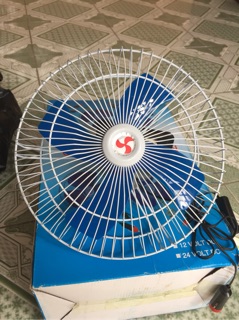 Quạt chân tẩu oto 24v