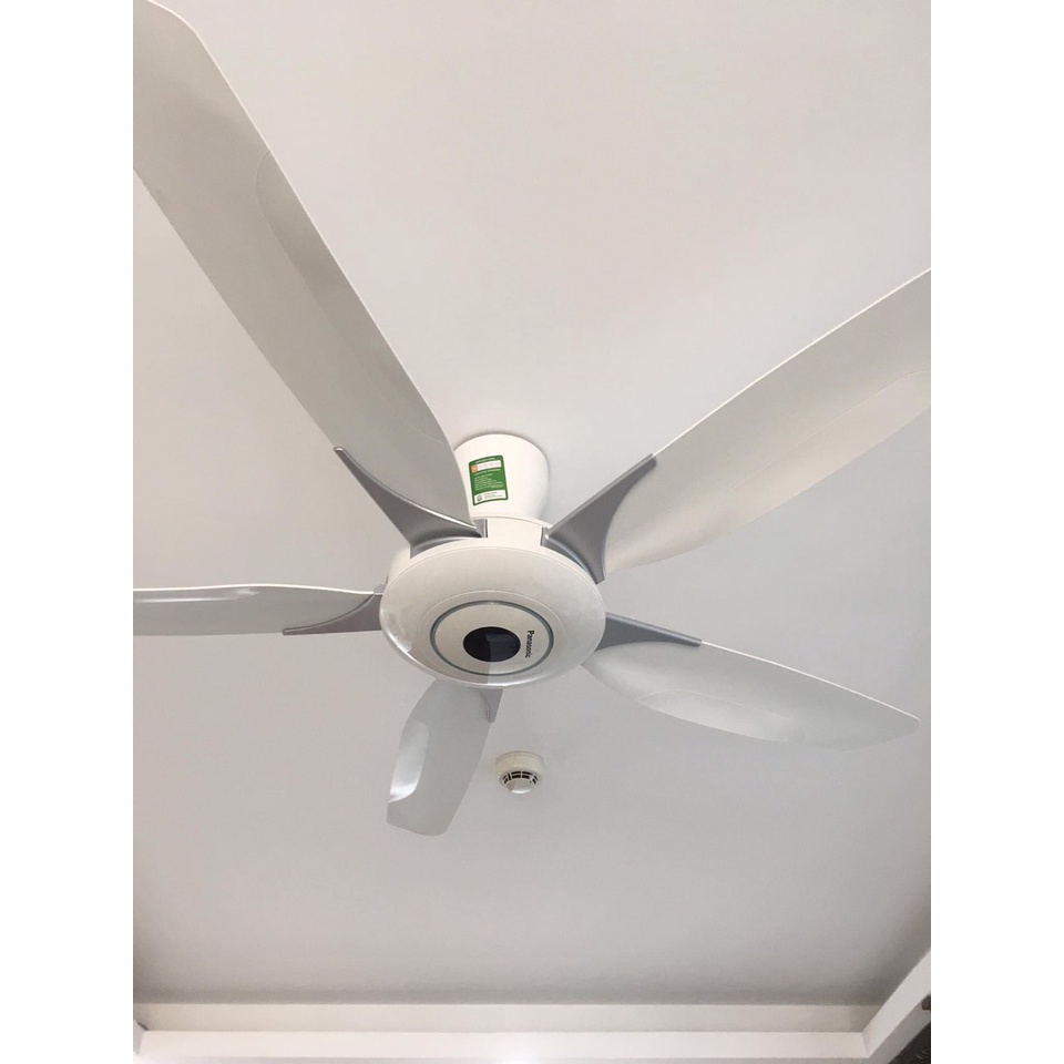 Quạt trần Panasonic F-60WWK 5 cánh điều khiển từ xa tiết kiệm điện