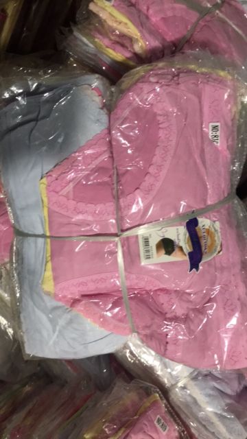 Quần cotton viền ren phom to