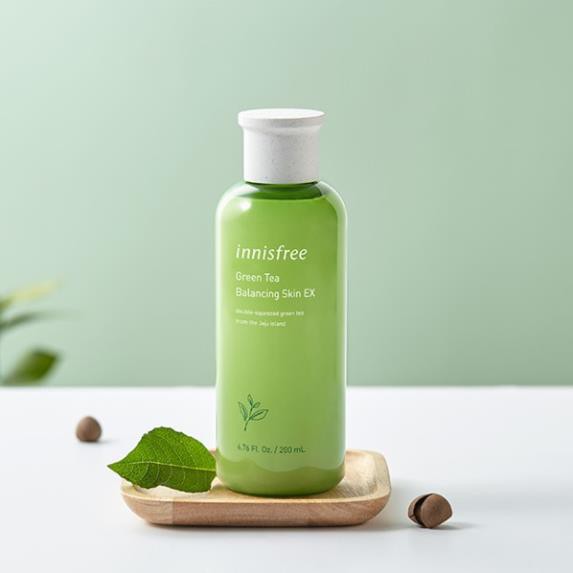 Nước hoa hồng dưỡng ẩm giảm dầu mụn se khít lỗ chân lông chiết xuất từ trà Xanh Innisfree Green Tea Skin EX 200ml