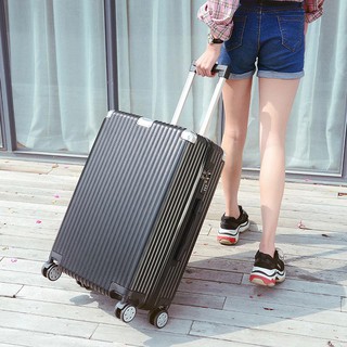 VALI RM SẮC MÀU CÁ TÍNH SIZE 20