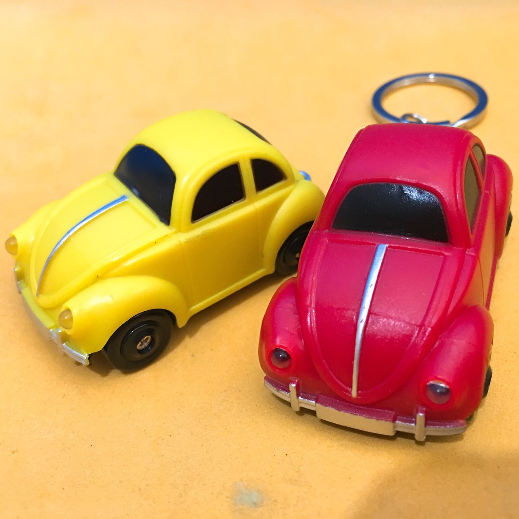 Móc khóa phát sáng  hình xe ô tô mã YJQ42 BJL-1164