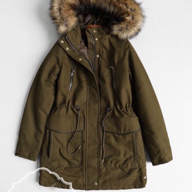Áo khoác parka pull&bear dư xịn