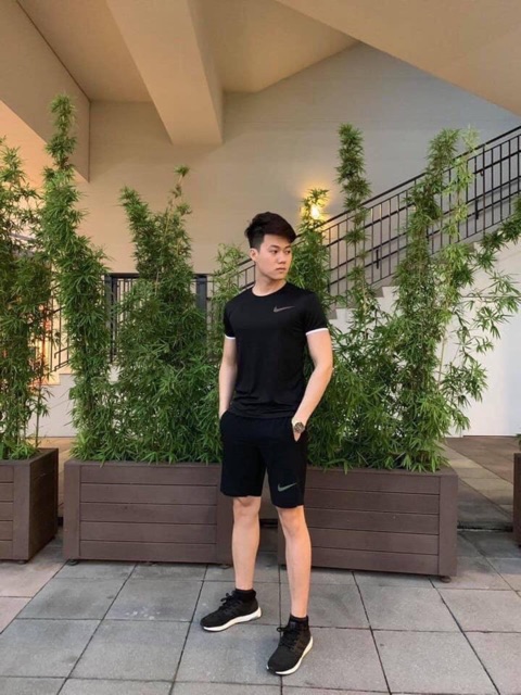 Bộ nam trẻ trung size từ 45 kg tới 75kg | BigBuy360 - bigbuy360.vn