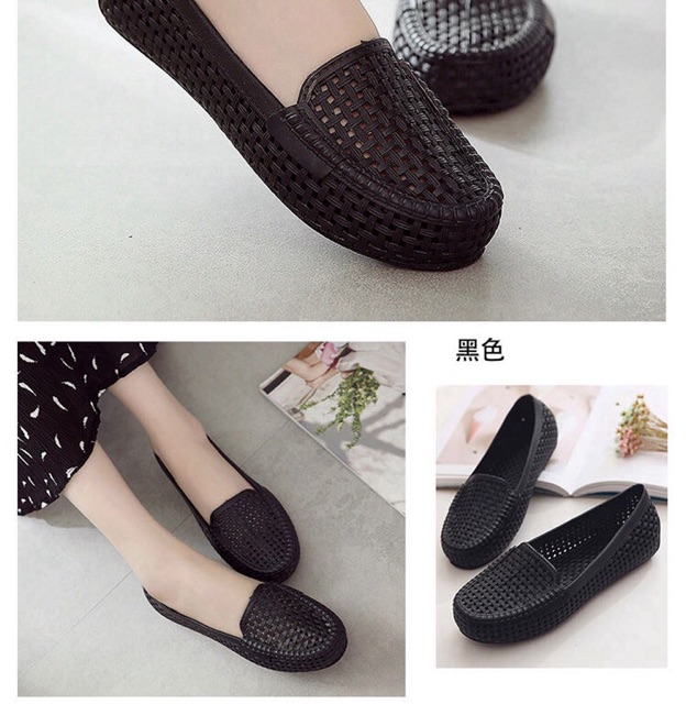 Giày nữ nhựa mềm đi mưa ( đen + kem)