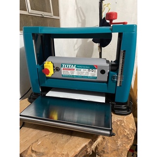 TOTAL Máy bào cuốn 1500W TTKP15001