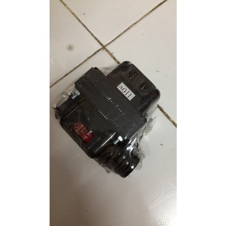 Bán Cục Biến thế đổi nguồn điện 220v ra 110V sài cho các thiết bị hàng bãi nhật cục biến đổi nguồn điện từ 220v sang 110