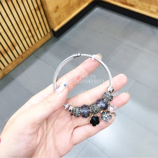 Vòng kiềng charm