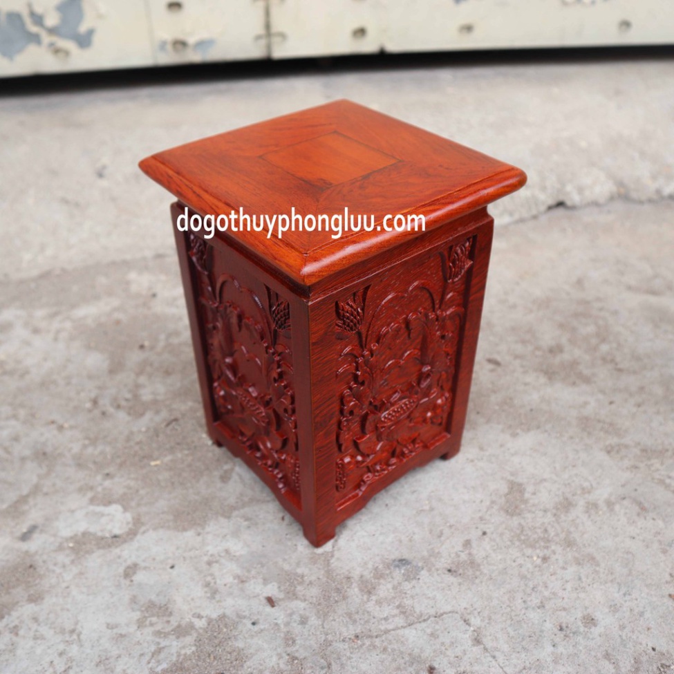 Đế Nhất sơn lá sen nền gỗ hương cao 20cm