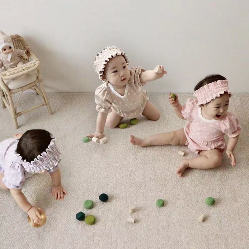 Set áo thun tay phồng + quần ngắn chấm bi + băng đô thiết kế dễ thương cho bé KZ0P