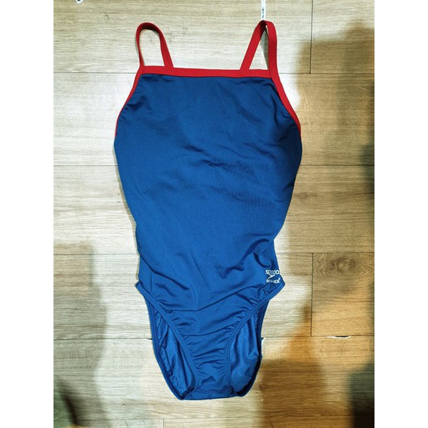 Áo bơi nữ Speedo