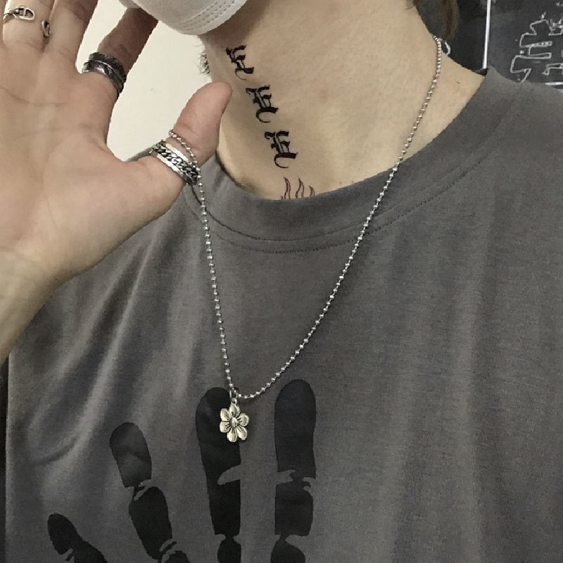 Dây Chuyền Mặt Hình Gấu 22 Mặt Trời Phong Cách Harajuku Dễ Phối Đồ Dành Cho Nam