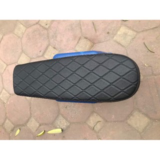 Yên xe độ Tracker