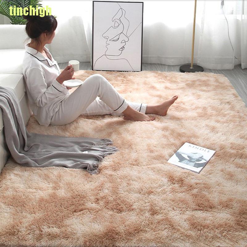 Thảm Lông Nhuộm Màu Độc Đáo Trang Trí Phòng Khách