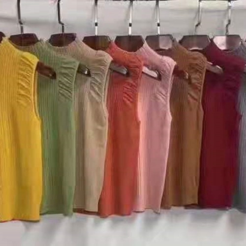 Áo len sát nách cổ lọ màu sắc đơn giản cho nữ