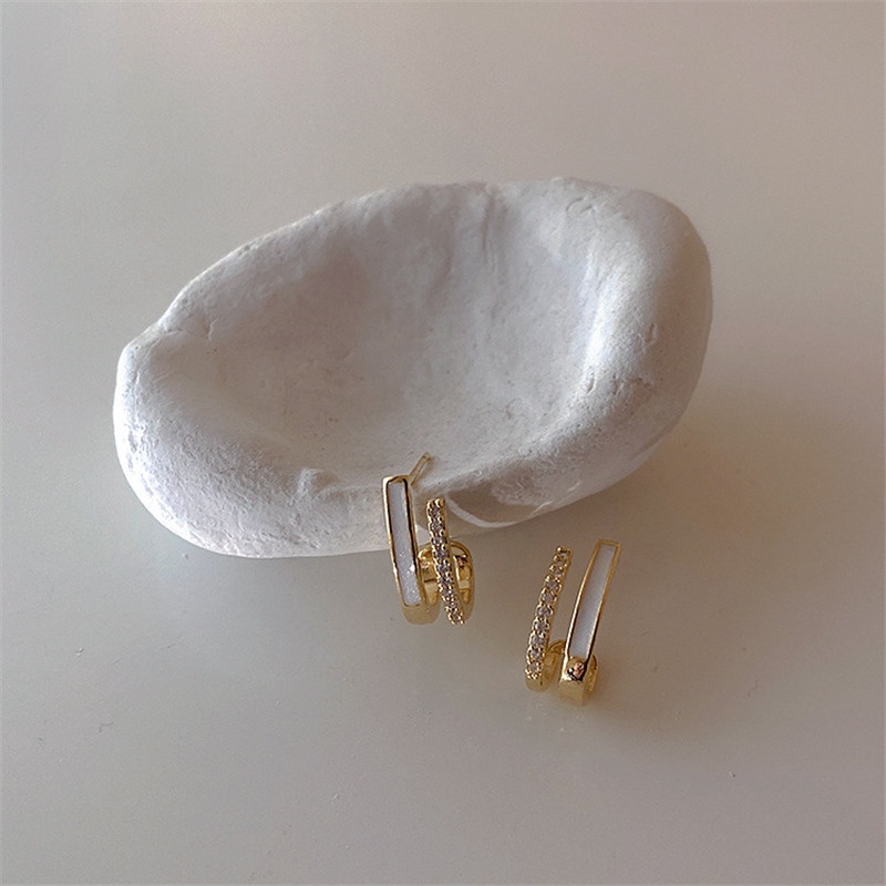 Đôi Khuyên Tai Chữ U Đính Đá Zircon Thời Trang Mới Cho Nữ